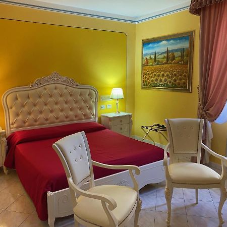Hotel La Torre Кастільйоне-дель-Лаго Екстер'єр фото