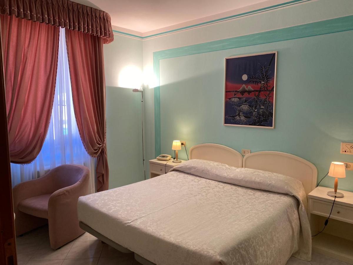 Hotel La Torre Кастільйоне-дель-Лаго Екстер'єр фото